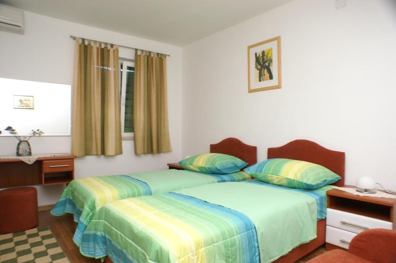 Apartments By The Sea Supetar, Brac - 4274 Eksteriør billede